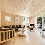 Thorketil - 1-1km From The Sea By Interhome