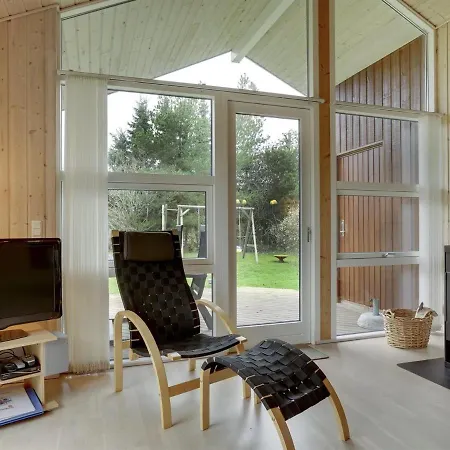 Thorketil - 1-1km From The Sea In Ne Jutland By Interhome הלס